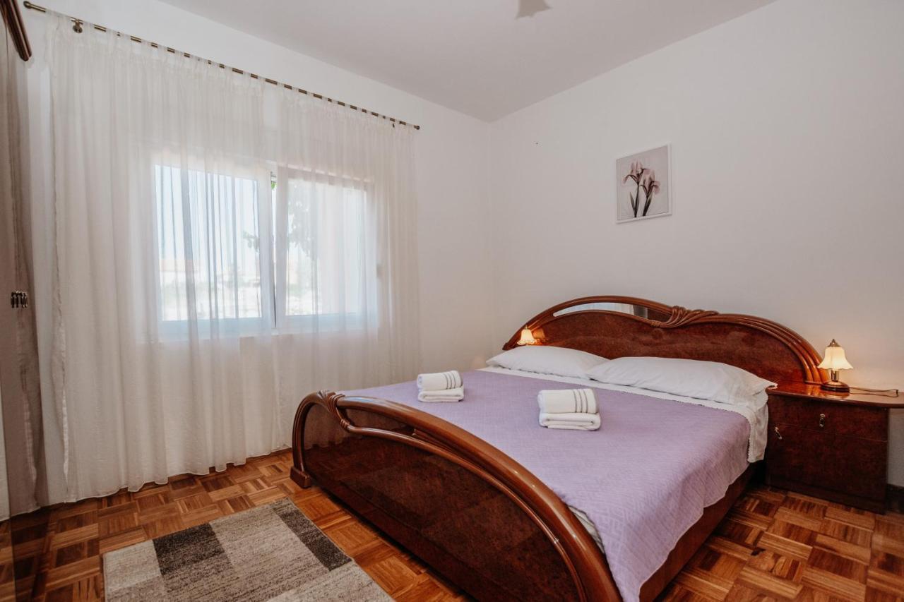 Apartman Neli 비르 외부 사진